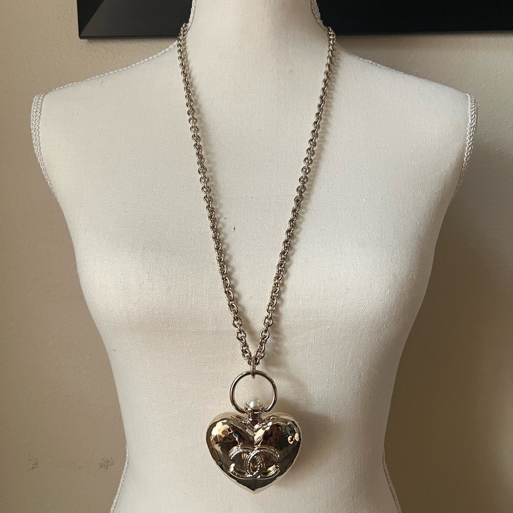 CHANEL Oversized Gold CC Logo Heart Locket Pendant Necklace